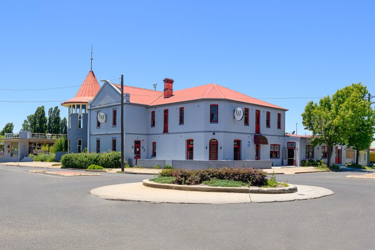 Armidale Hotel before construction works started